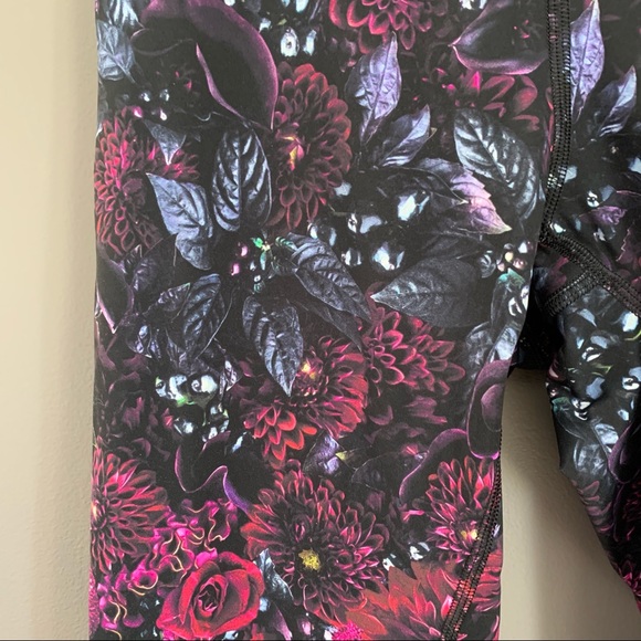 Lululemon Wunder Under In Bloom Leggings 8 - Picture 5 of 9